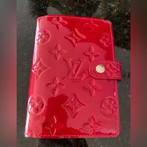 Louis Vuitton Pomme d’Amour PM Agenda Cover